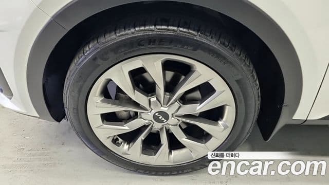 Kia Sorento 2021 — ფოტო 4/18