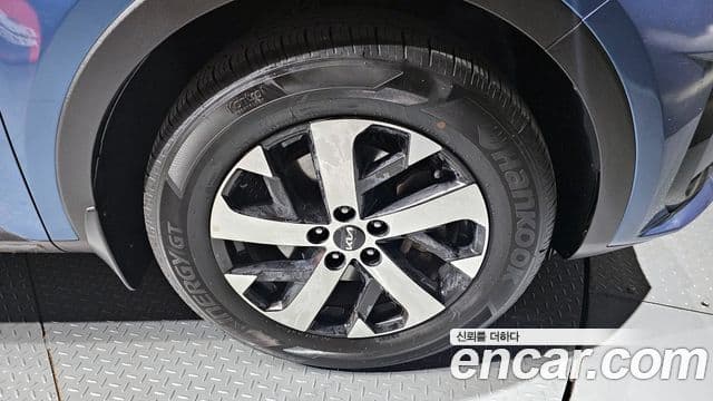 Kia Sorento 2022 — ფოტო 5/20