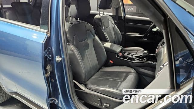 Kia Sorento 2022 — ფოტო 10/20