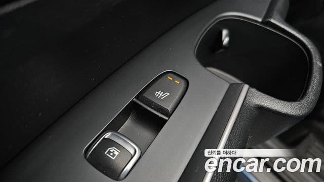 Kia Sorento 2022 — ფოტო 19/20