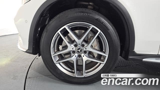 Mercedes-Benz GLC-Class 2019 — ფოტო 5/20
