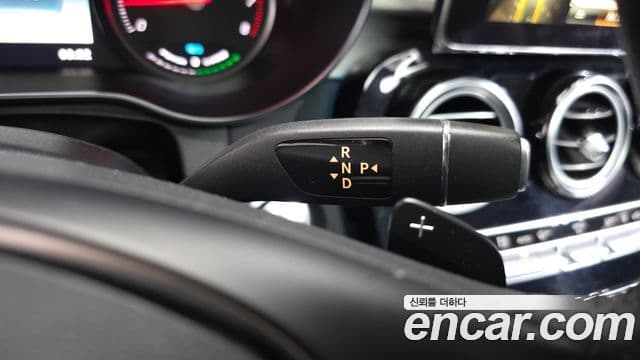 Mercedes-Benz GLC-Class 2019 — ფოტო 9/20