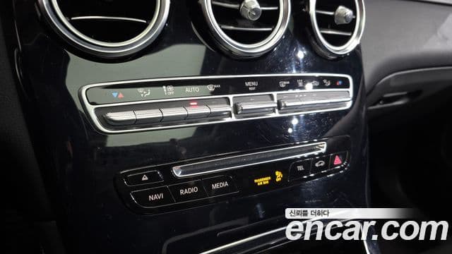 Mercedes-Benz GLC-Class 2019 — ფოტო 16/20