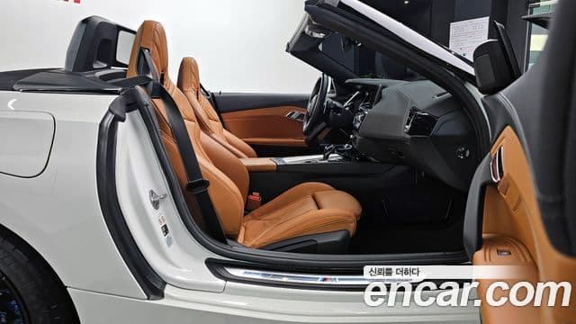 BMW Z4 2024 — Фото 10/20