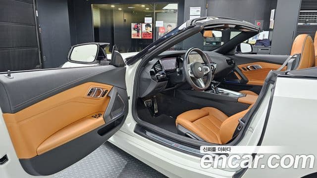 BMW Z4 2024 — Фото 11/20