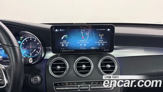 Mercedes-Benz GLC-Class 2023 — Фото 16/20