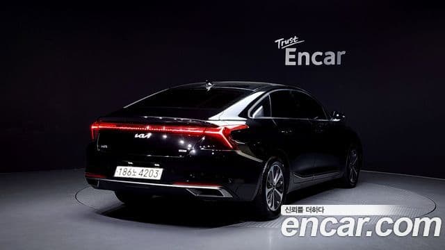 Kia K8 2022 — ფოტო 13/20