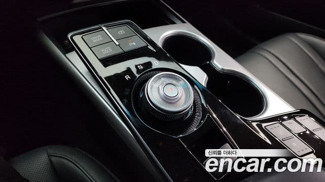 Kia K8 2022 — ფოტო 3/20