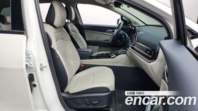 Kia Sportage 2022 — ფოტო 11/20