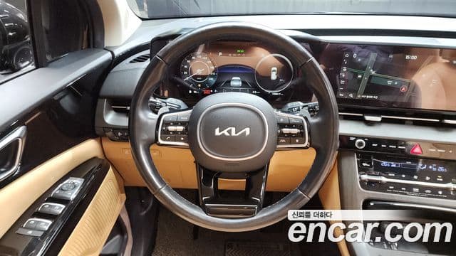 Kia Carnival 2022 — ფოტო 13/20