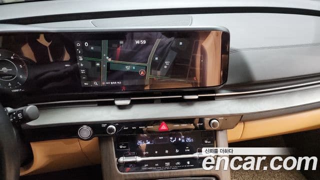 Kia Carnival 2022 — ფოტო 14/20