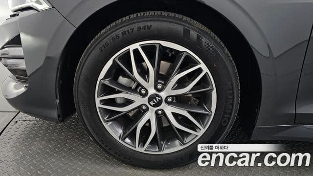 Kia K5 2020 — ფოტო 5/20