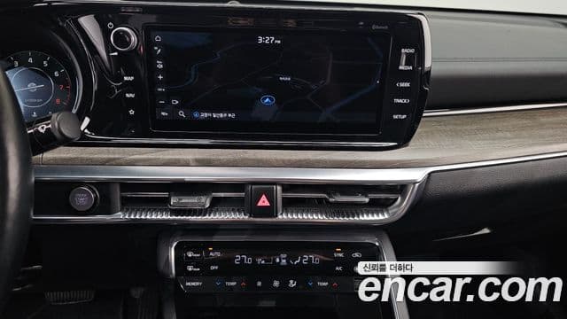 Kia K5 2020 — ფოტო 14/20