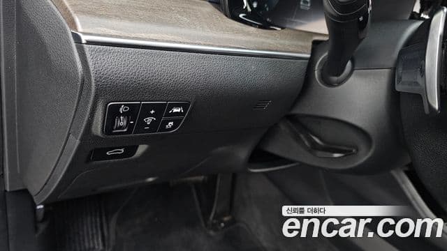 Kia K5 2020 — ფოტო 17/20