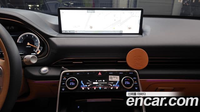 Genesis GV80 2023 — ფოტო 18/20