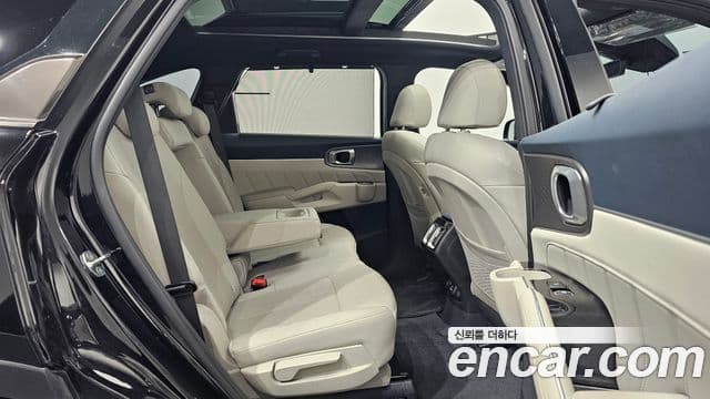 Kia Sorento 2023 — Şəkil 12/20