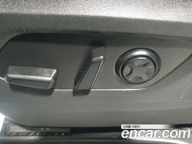 Hyundai Staria 2023 — Фото 19/20