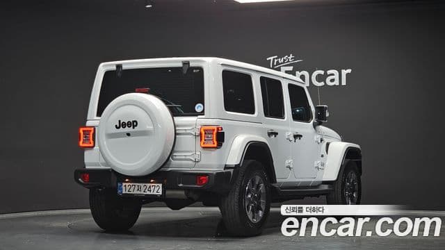 Jeep Wrangler 2021 — ფოტო 2/20