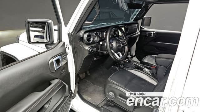 Jeep Wrangler 2021 — ფოტო 11/20
