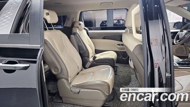Kia Carnival 2020 — Şəkil 12/20