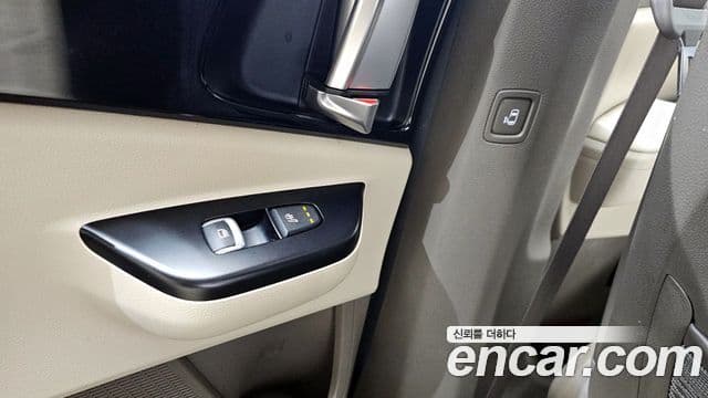 Kia Carnival 2020 — Şəkil 18/20
