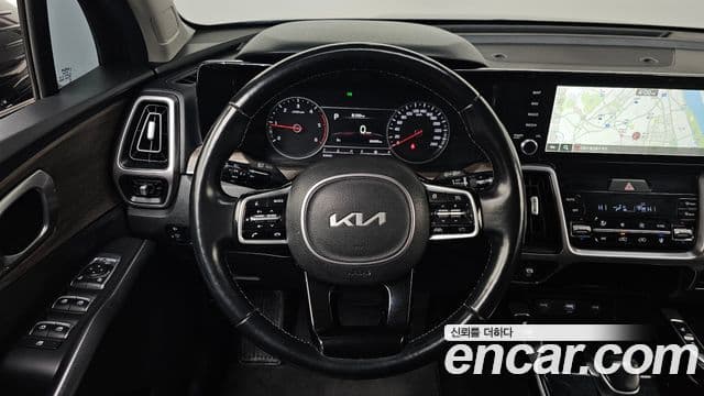 Kia Sorento 2022 — ფოტო 13/20