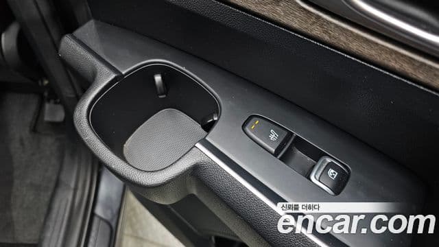 Kia Sorento 2022 — ფოტო 19/20