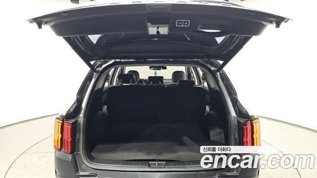 Kia Sorento 2022 — ფოტო 20/20