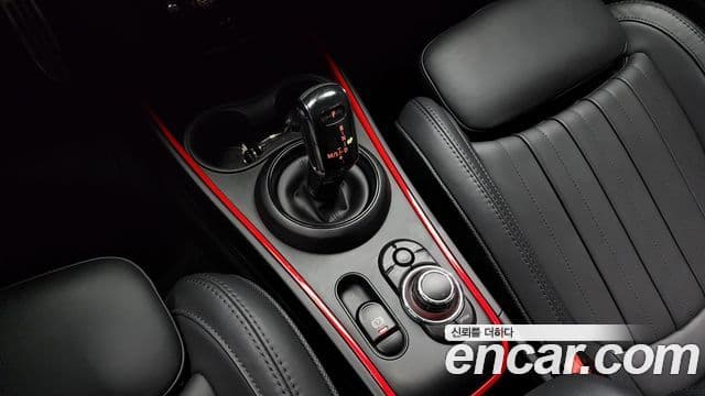 Mini Cooper S Countryman 2022 — ფოტო 9/20