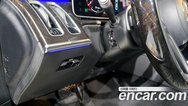 Mercedes-Benz S-Class 2022 — ფოტო 15/20