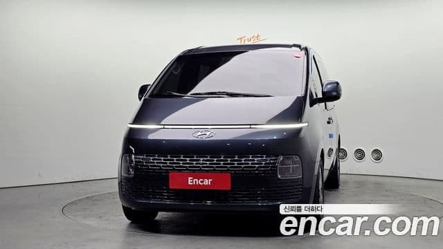 Hyundai Staria 2022 — ფოტო 3/20