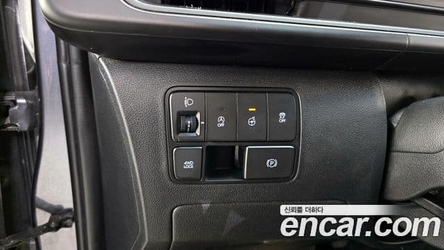 Hyundai Staria 2022 — ფოტო 14/20