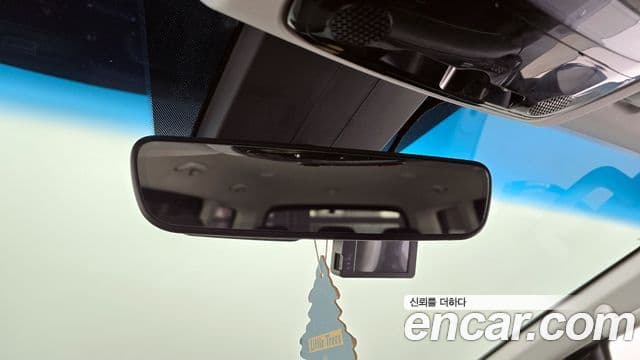 Hyundai Staria 2022 — ფოტო 19/20