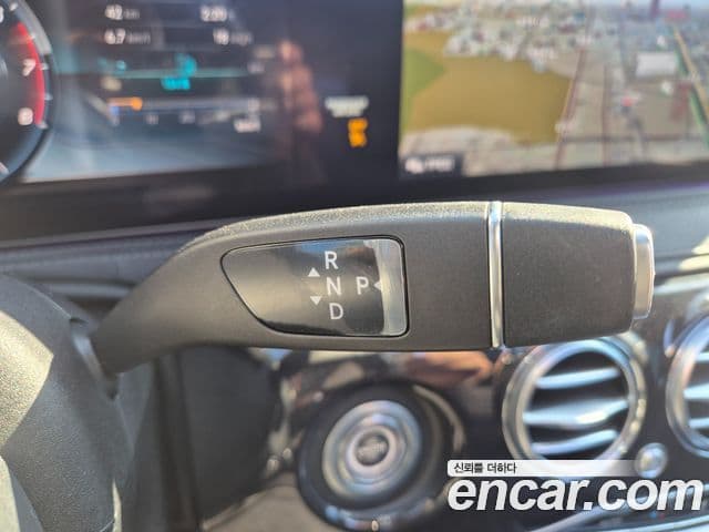 Mercedes-Benz S-Class 2018 — Şəkil 18/20