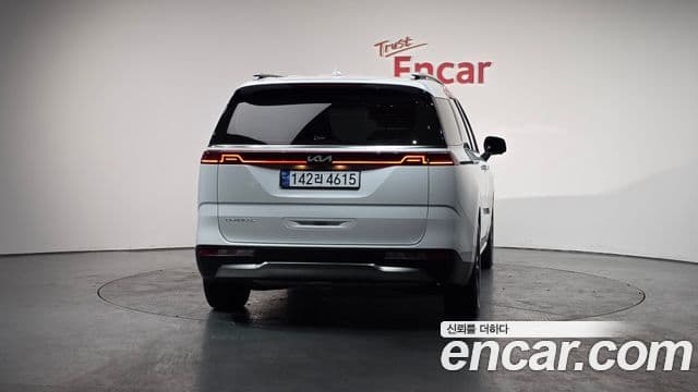 Kia Carnival 2023 — Фото 4/20