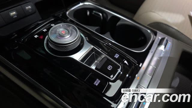 Kia Carnival 2023 — Фото 9/20