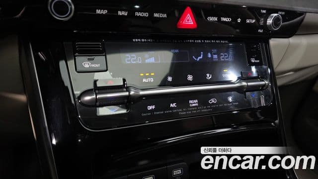 Kia Carnival 2023 — Фото 16/20