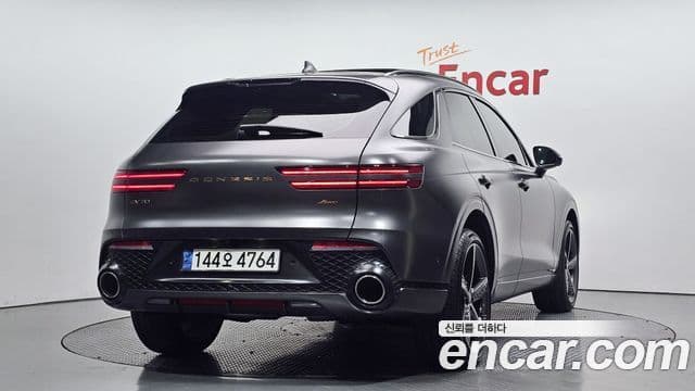 Genesis GV70 2021 — ფოტო 2/20
