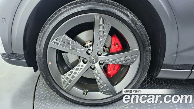 Genesis GV70 2021 — ფოტო 5/20