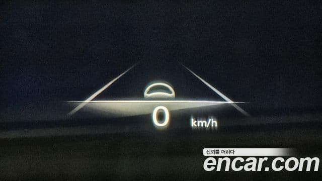 Genesis GV70 2021 — ფოტო 19/20