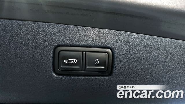 Genesis GV70 2021 — ფოტო 20/20