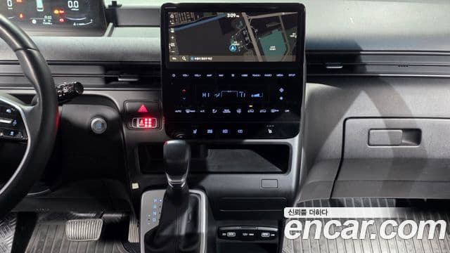 Hyundai Staria 2021 — Фото 14/20