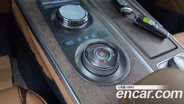 Genesis GV80 2023 — Şəkil 9/20