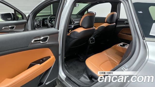 Kia Sportage 2021 — Фото 11/20