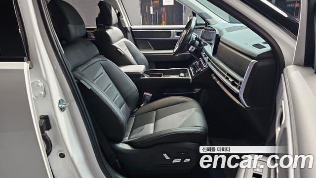 Hyundai Santa Fe 2024 — Photo 18/20