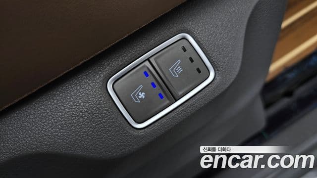 Hyundai Staria 2022 — ფოტო 19/20