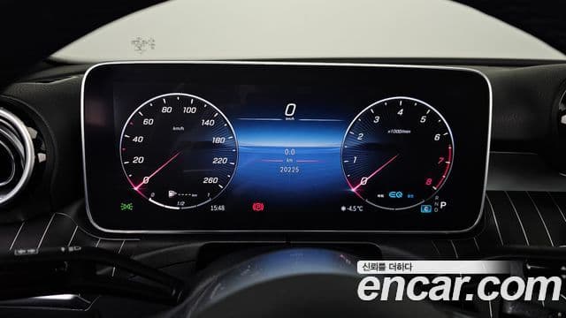 Mercedes-Benz C-Class 2022 — Фото 8/20