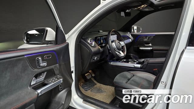 Mercedes-Benz GLB-Class 2020 — ფოტო 11/20