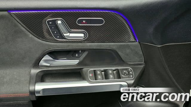Mercedes-Benz GLB-Class 2020 — ფოტო 18/20