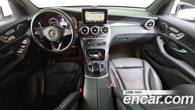 Mercedes-Benz GLC-Class 2019 — ფოტო 7/20